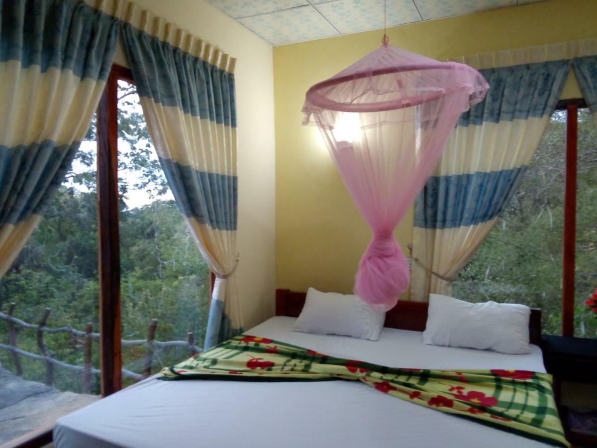 Inn On The Rock Daambulla Dambulla Exterior photo